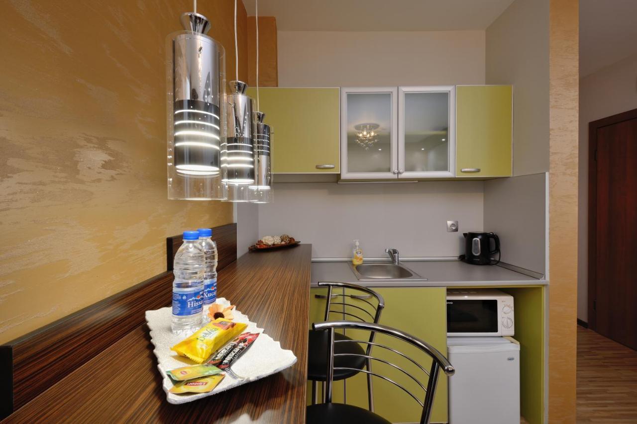 Fantasy Apartaments And Studios Avenue Комплекс Фантазия Хисаря Exterior photo