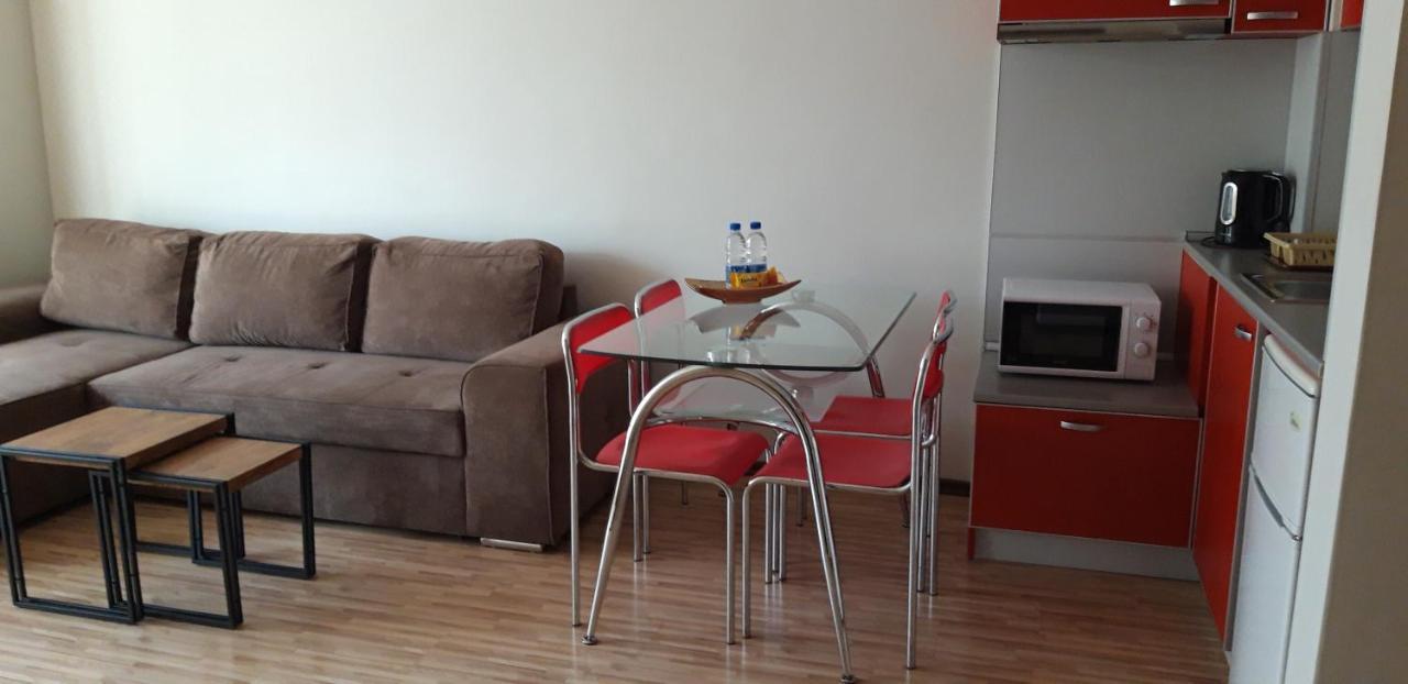 Fantasy Apartaments And Studios Avenue Комплекс Фантазия Хисаря Exterior photo